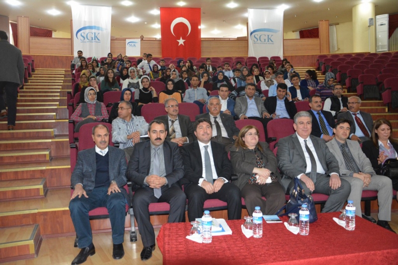 SGK İl Müdürlüğü'nden borç yapılandırmaları eğitimi SGK İl Müdürlüğü'nden borç yapılandırmaları eğitimi